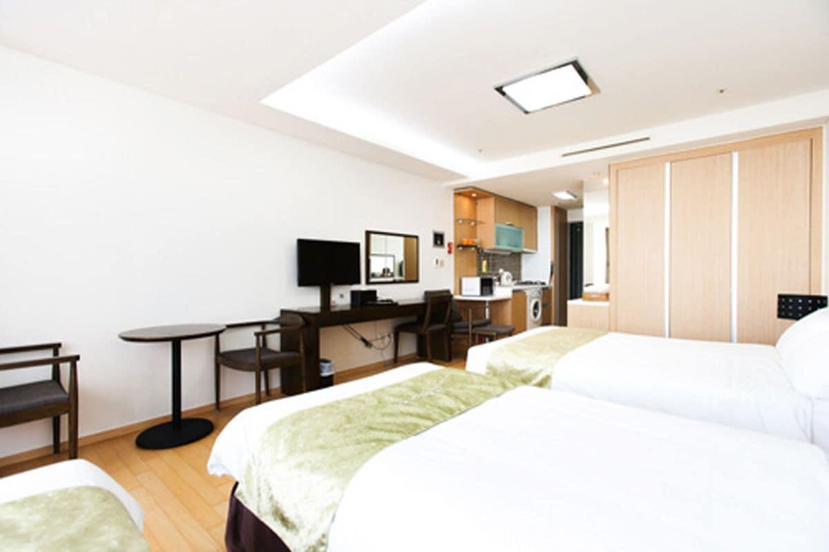 Hotel Hu Incheon Airport Bagian luar foto