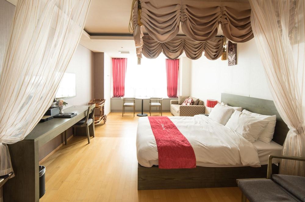Hotel Hu Incheon Airport Bagian luar foto