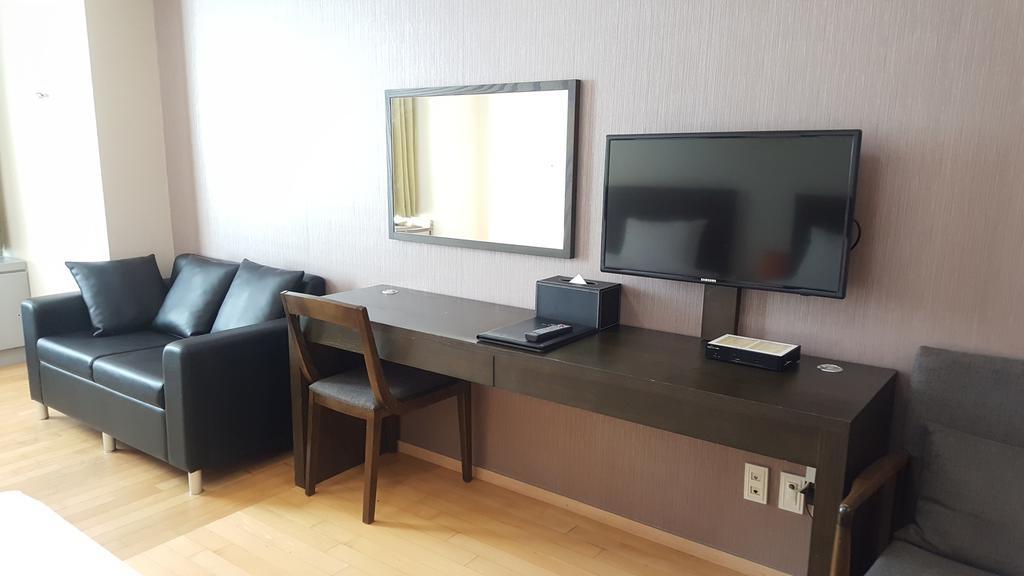 Hotel Hu Incheon Airport Bagian luar foto